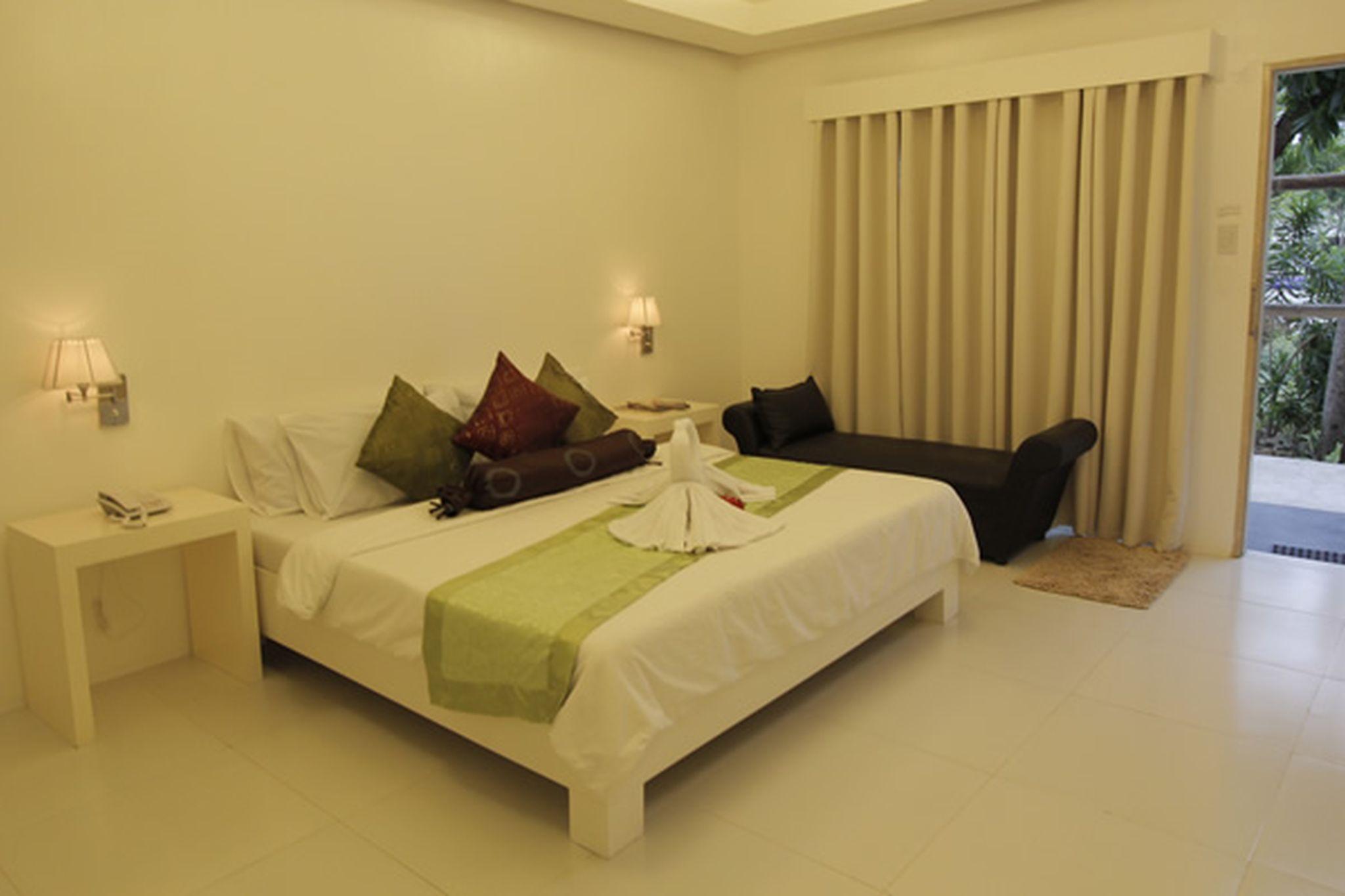 Casa Pilar Beach Resort Manoc-Manoc Exteriör bild