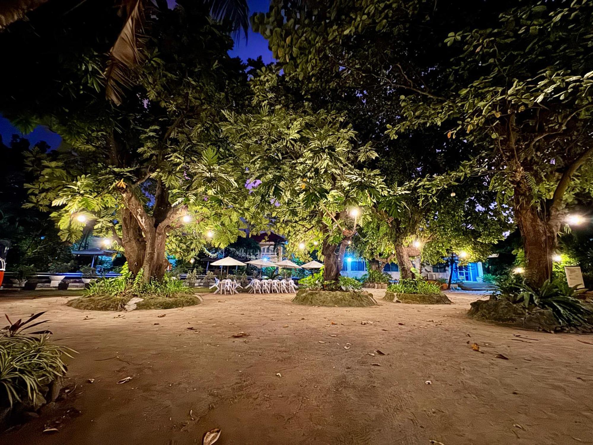 Casa Pilar Beach Resort Manoc-Manoc Exteriör bild