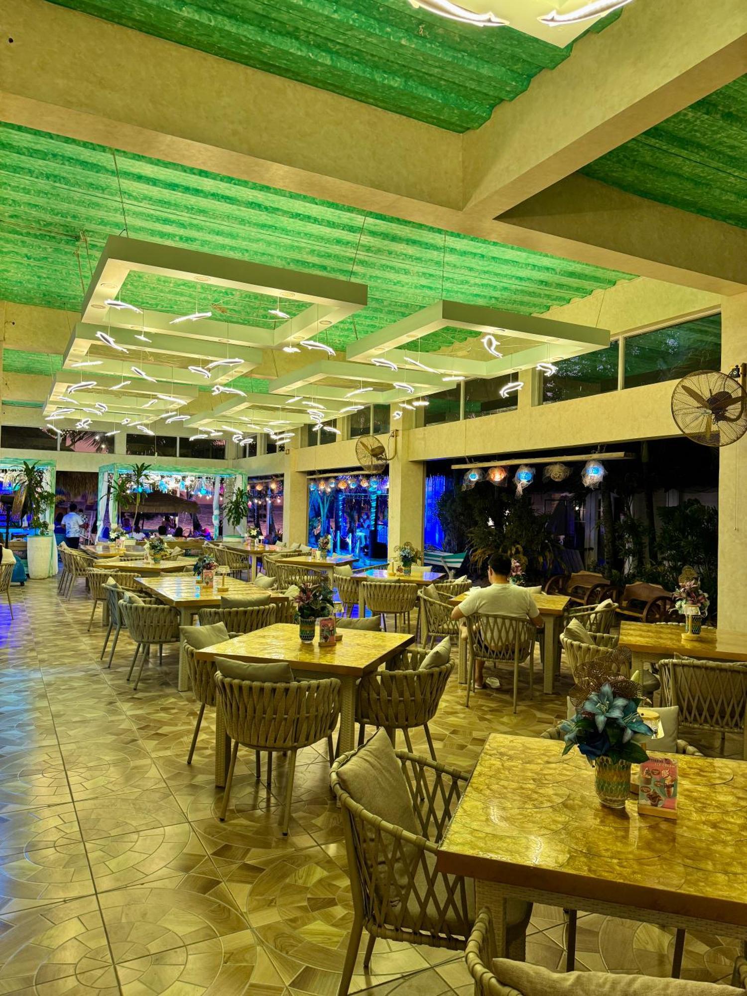 Casa Pilar Beach Resort Manoc-Manoc Exteriör bild