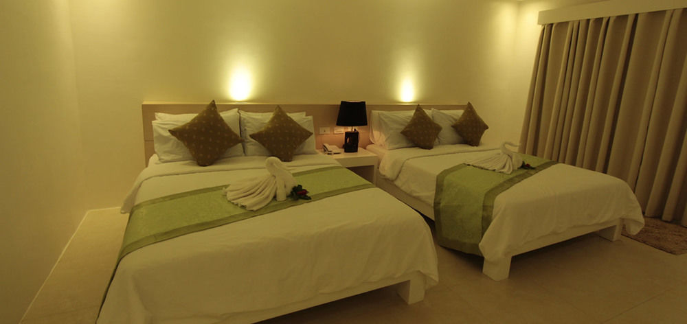 Casa Pilar Beach Resort Manoc-Manoc Exteriör bild