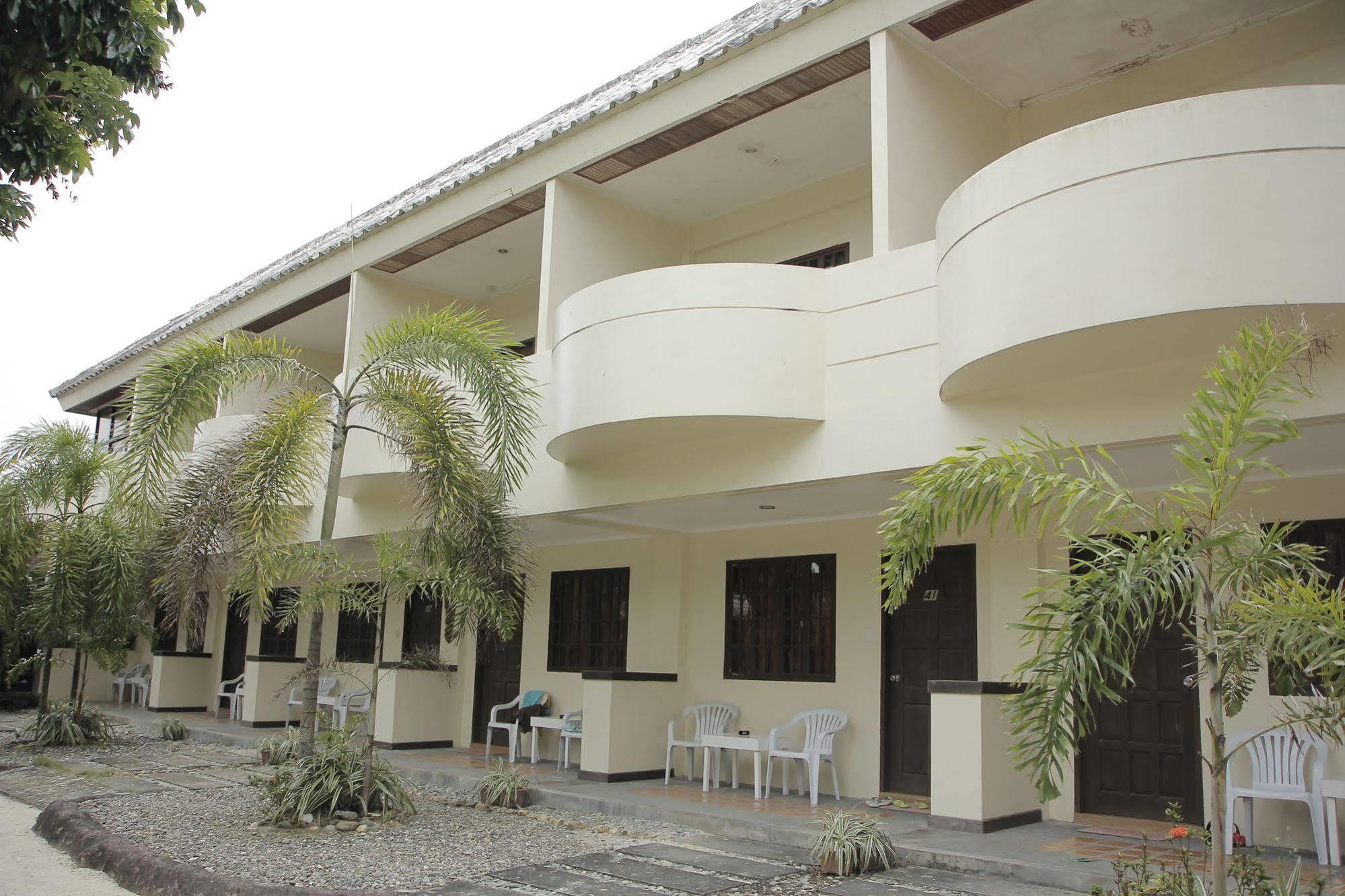 Casa Pilar Beach Resort Manoc-Manoc Exteriör bild