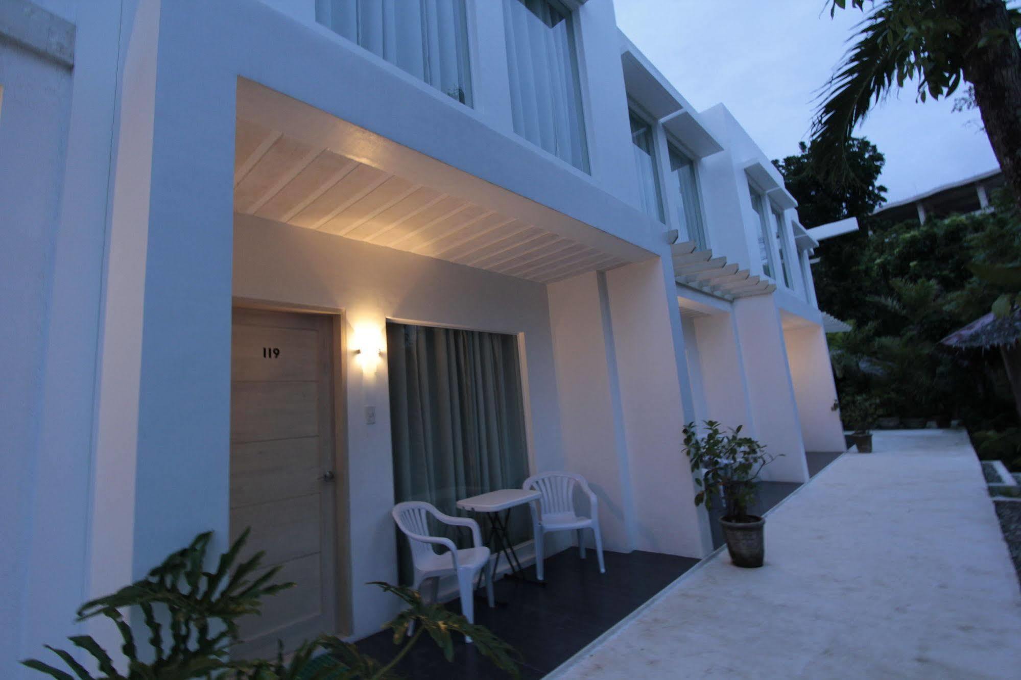 Casa Pilar Beach Resort Manoc-Manoc Exteriör bild