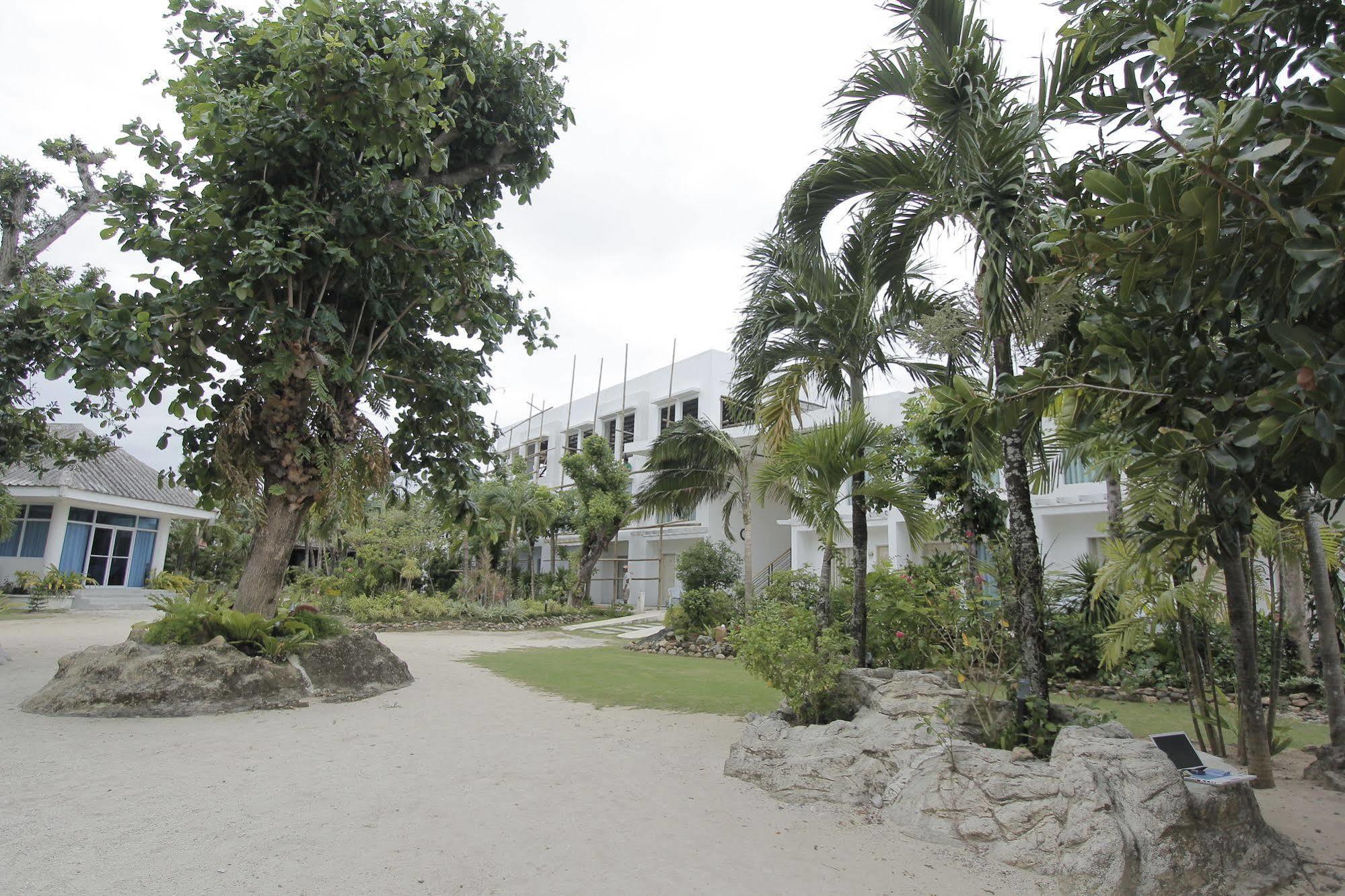 Casa Pilar Beach Resort Manoc-Manoc Exteriör bild